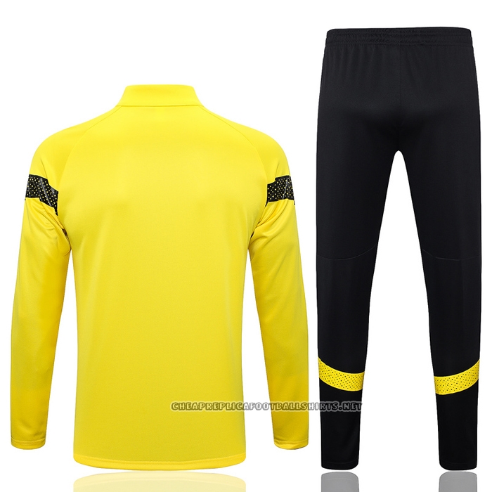 Jacket Tracksuit
 Borussia Dortmund 2022-2023 Yellow
 and 
Black
